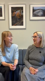 Tänään Anni Lampinen, yksi rakkaista englannin opettajistamme jäi eläkkeelle🫶🏻Anni on opettanut Kalevan lukiossa noin kolmekymmentä vuotta ja luonut lämmintä tunnelmaa oppitunneille. Kiitos Anni, ja mukavia eläkepäiviä!❤️👋🏻#kalevanlukio #lukio